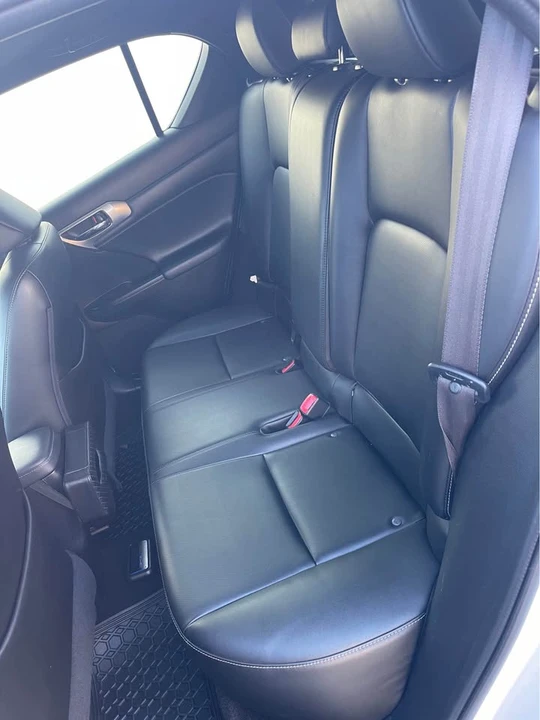 2015 Lexus CT - Image 14 of 17