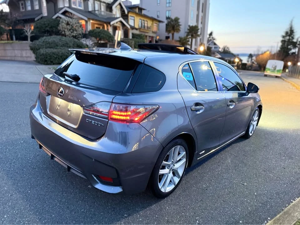 2015 Lexus CT - Image 3 of 15
