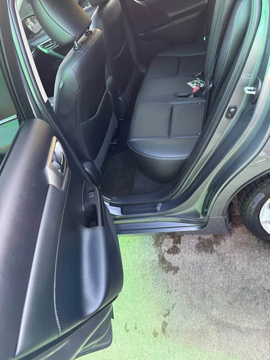 2015 Lexus CT - Image 9 of 15