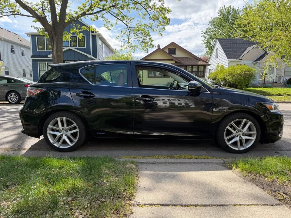 2015 Lexus CT - Image 3 of 10