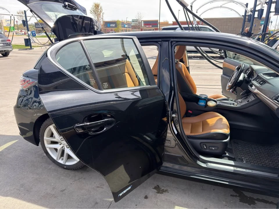 2015 Lexus CT - Image 5 of 10