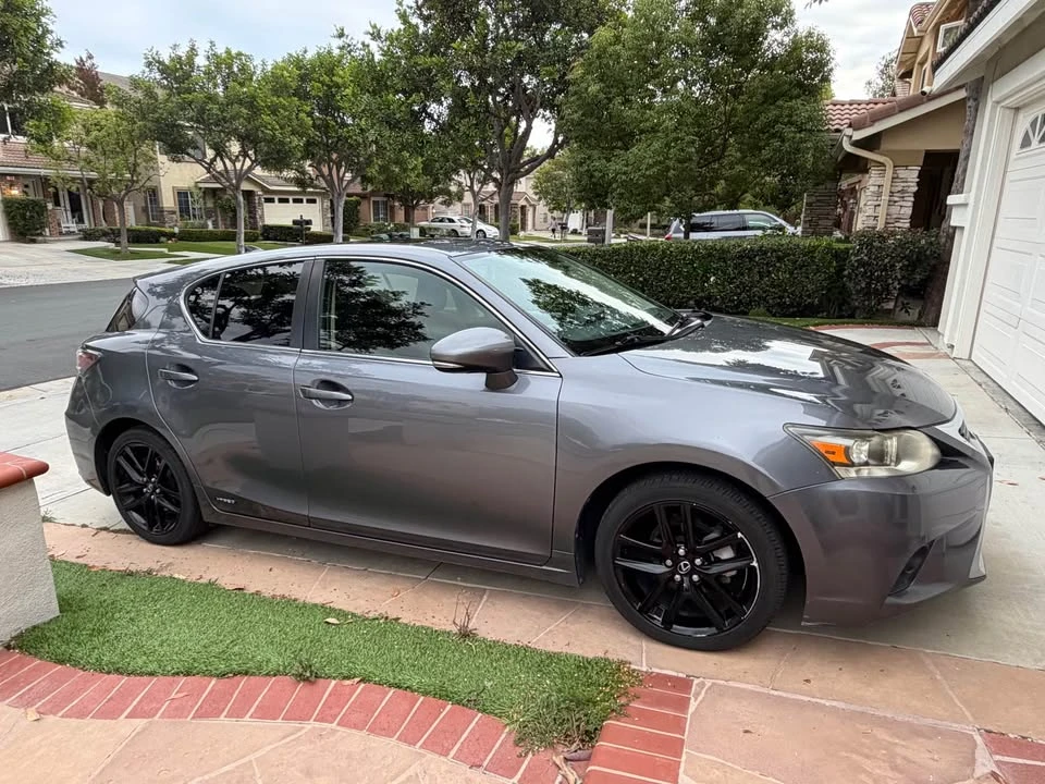 2015 Lexus CT - Image 7 of 14