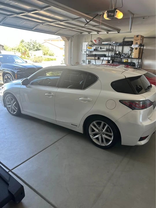 2015 Lexus CT - Image 2 of 8