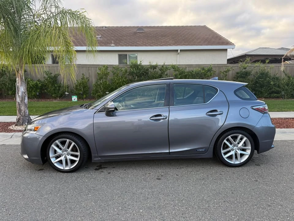 2015 Lexus CT - Image 4 of 13