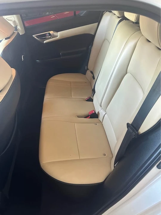 2015 Lexus CT - Image 8 of 8