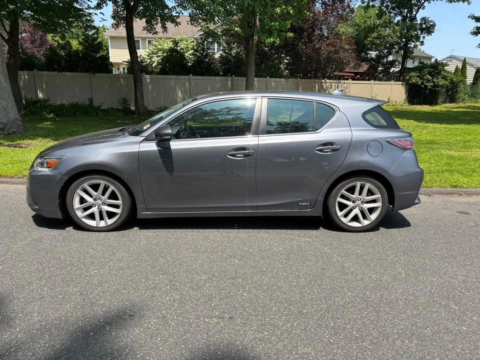 2015 Lexus CT - Image 5 of 10