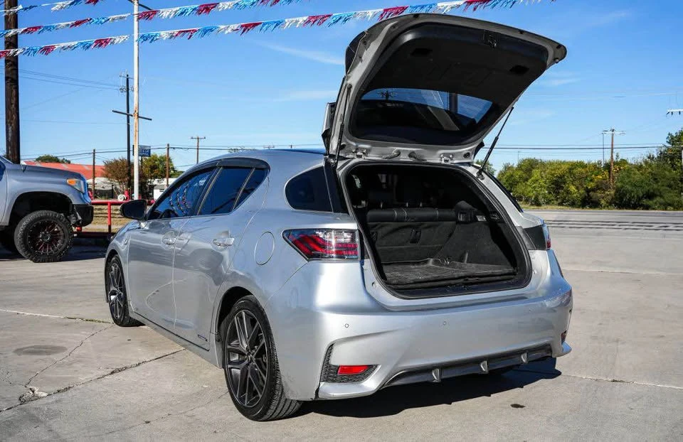 2015 Lexus CT - Image 6 of 15