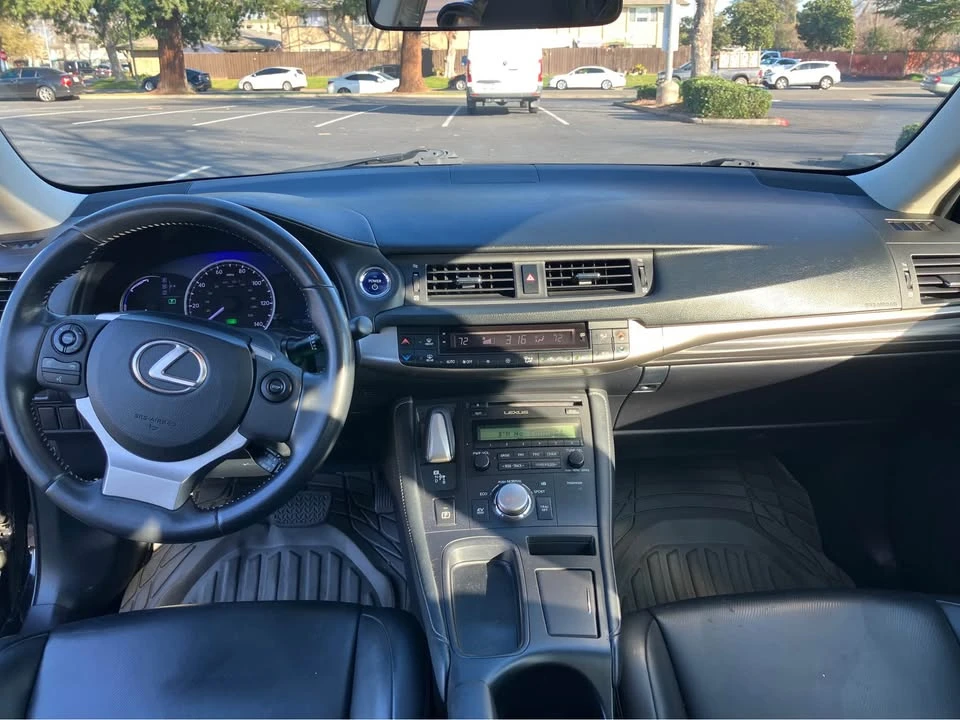 2015 Lexus CT - Image 6 of 13