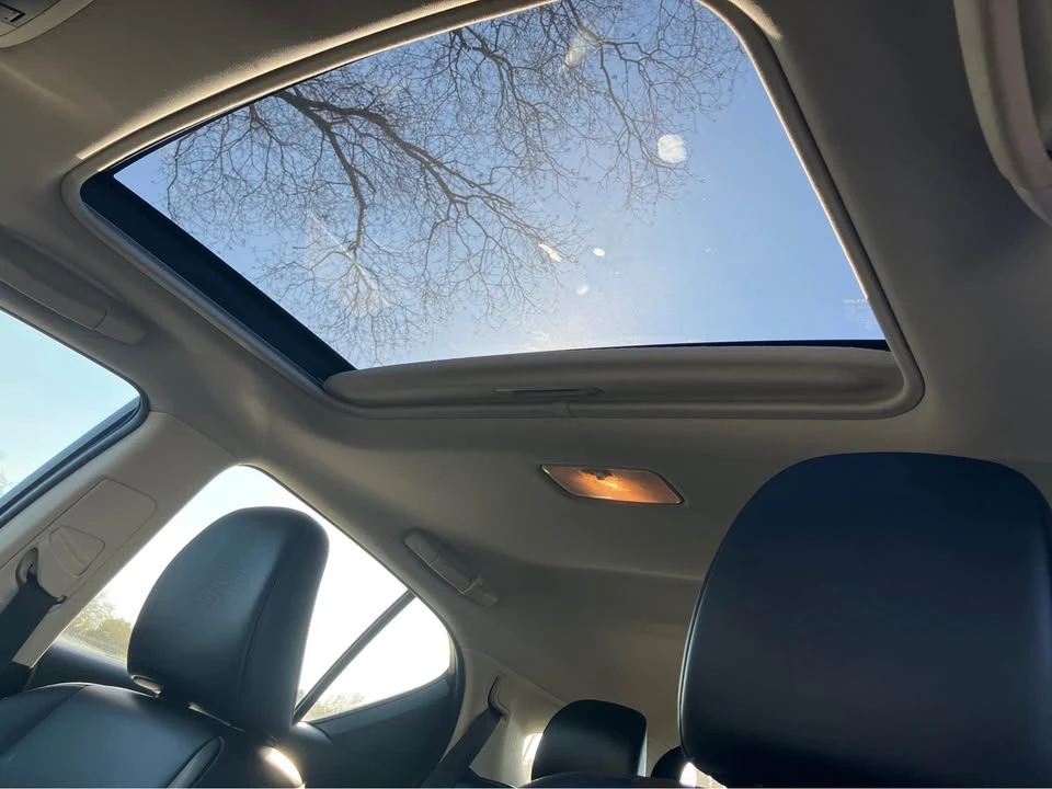 2015 Lexus CT - Image 8 of 13