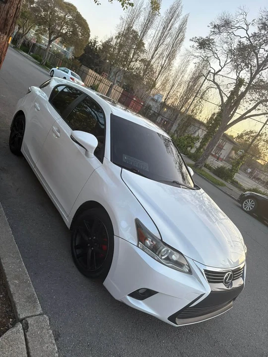 2015 Lexus CT - Image 4 of 5