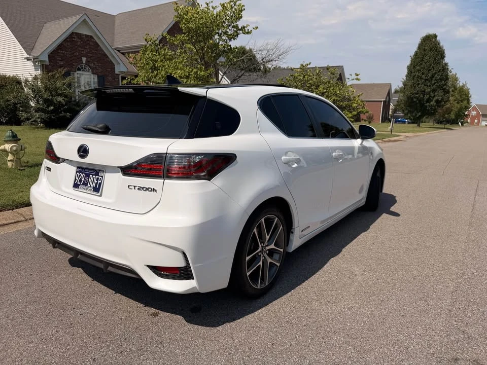 2015 Lexus CT - Image 8 of 20