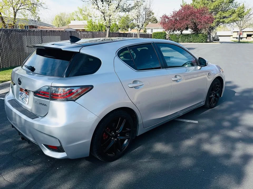 2015 Lexus CT - Image 2 of 14