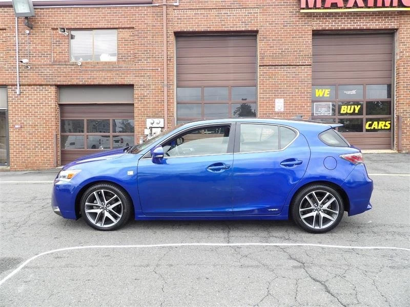 2015 Lexus CT - Image 2 of 20