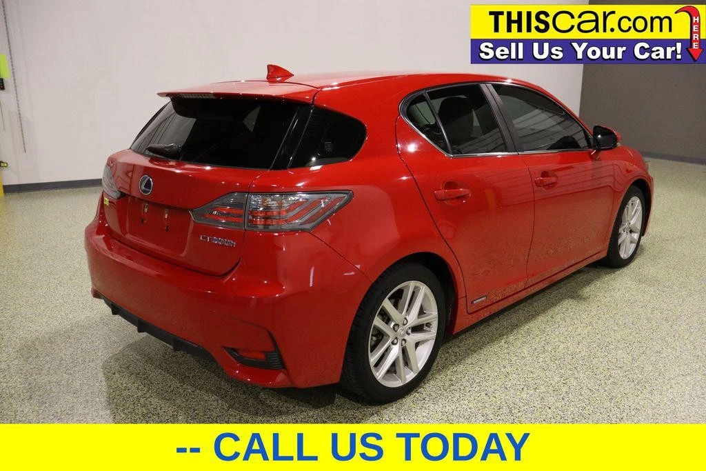 2015 Lexus CT - Image 9 of 12