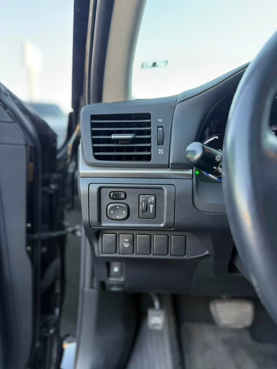 2015 Lexus CT - Image 18 of 21
