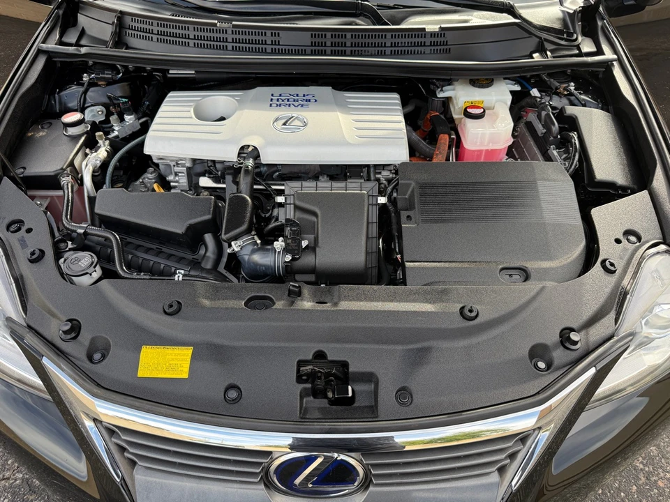 2015 Lexus CT - Image 12 of 21