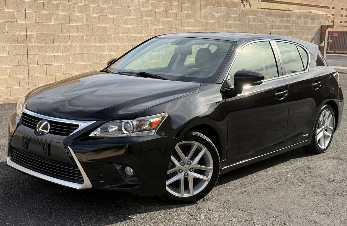 2015 Lexus CT - Image 2 of 21