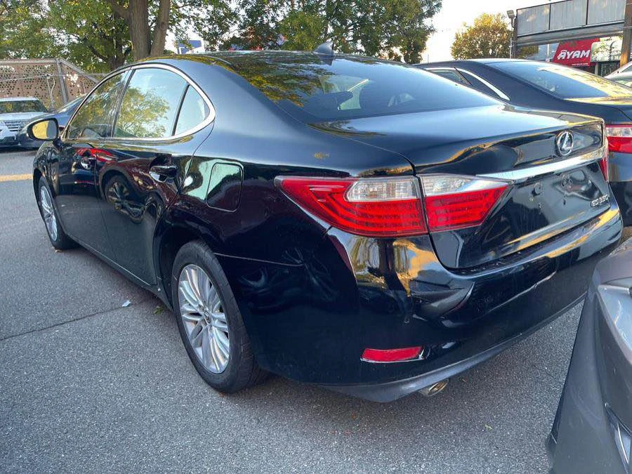 2015 Lexus ES 6th Gen - Image 2 of 6