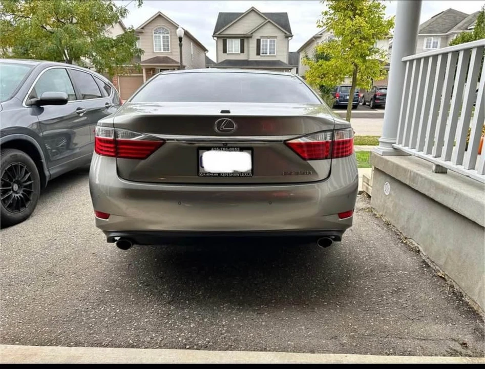 2015 Lexus ES 6th Gen - Image 8 of 13