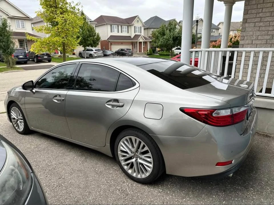 2015 Lexus ES 6th Gen - Image 5 of 13