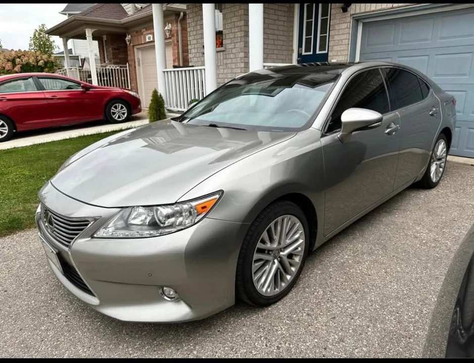 2015 Lexus ES 6th Gen - Image 3 of 13