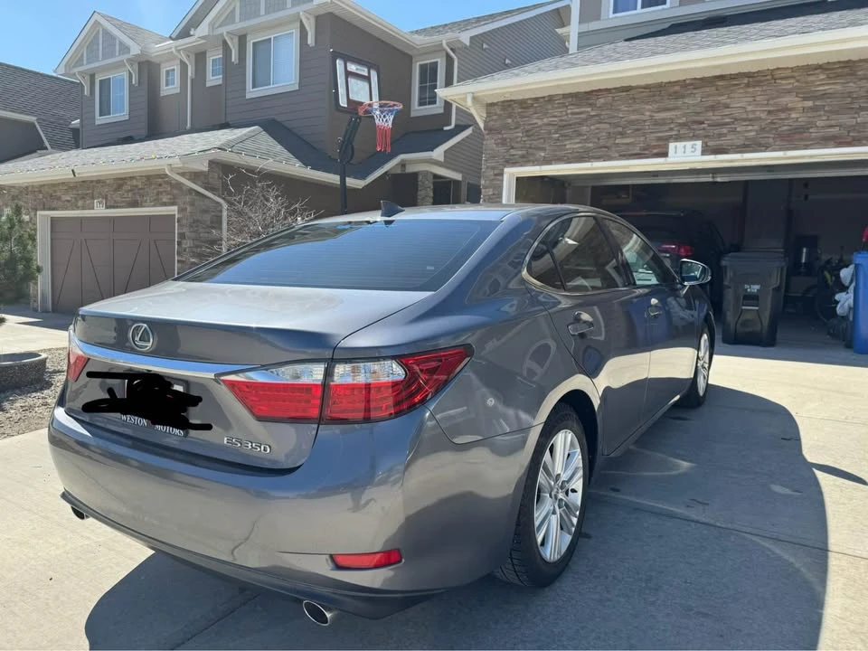 2015 Lexus ES 6th Gen - Image 3 of 13