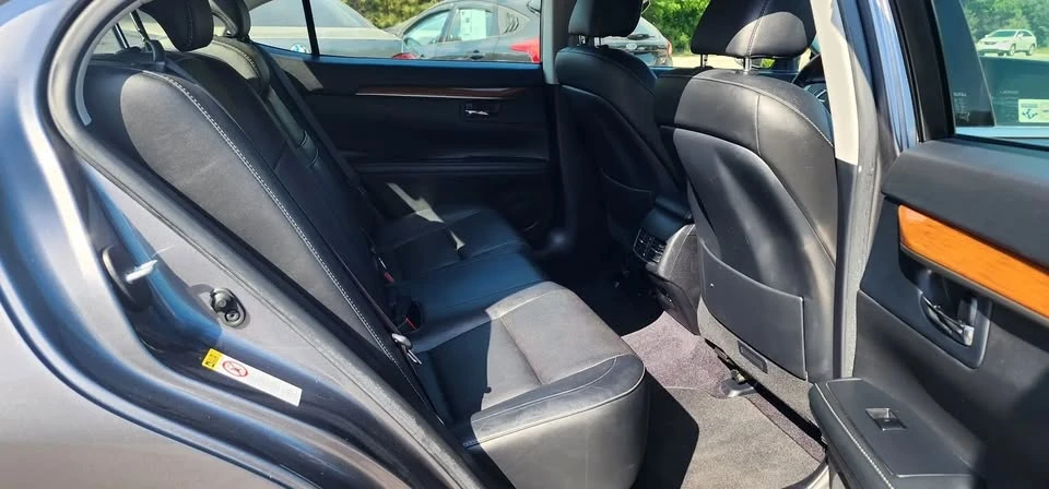 2015 Lexus ES 6th Gen - Image 15 of 20