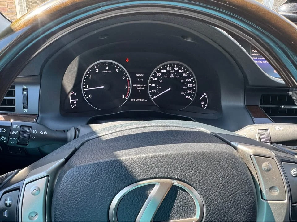 2015 Lexus ES 6th Gen - Image 10 of 13
