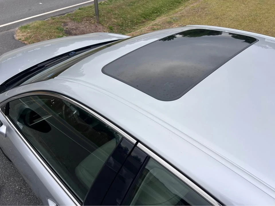 2015 Lexus ES 6th Gen - Image 7 of 10