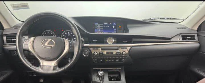 2015 Lexus ES 6th Gen - Image 2 of 4