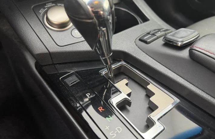2015 Lexus ES 6th Gen - Image 4 of 4