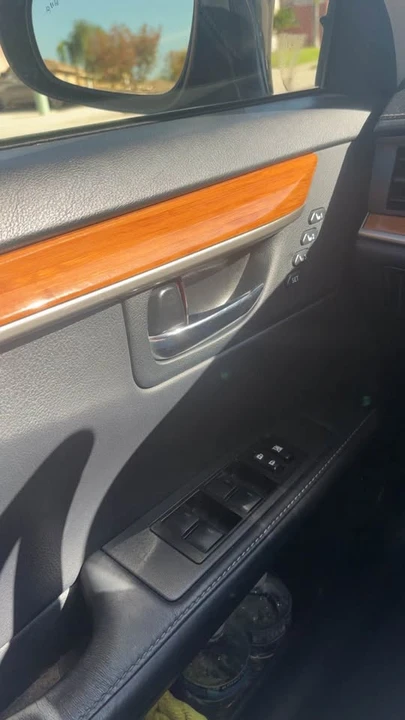 2015 Lexus ES 6th Gen - Image 10 of 12