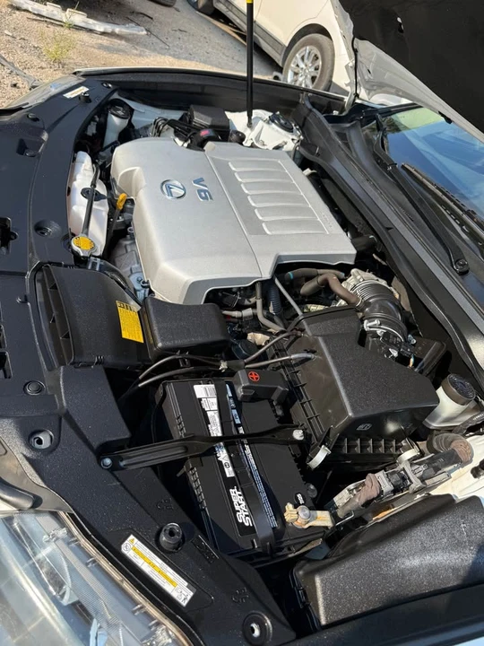 2015 Lexus ES 6th Gen - Image 8 of 8