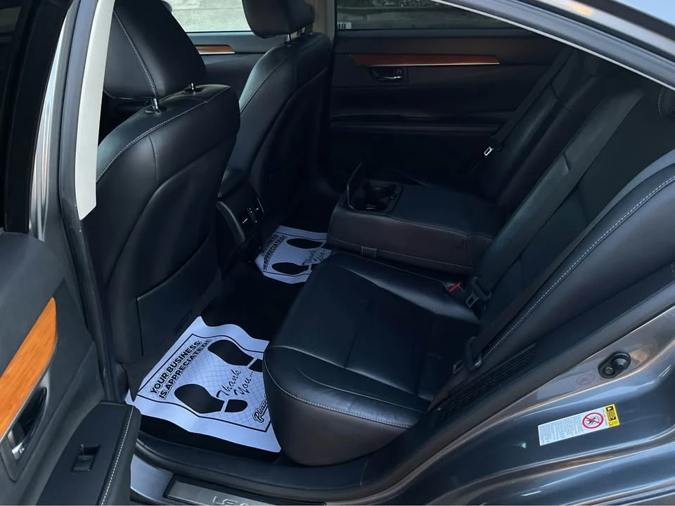 2015 Lexus ES 6th Gen - Image 12 of 16