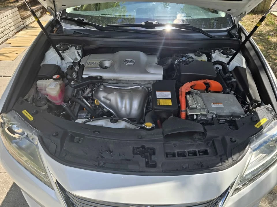 2015 Lexus ES 6th Gen - Image 14 of 17