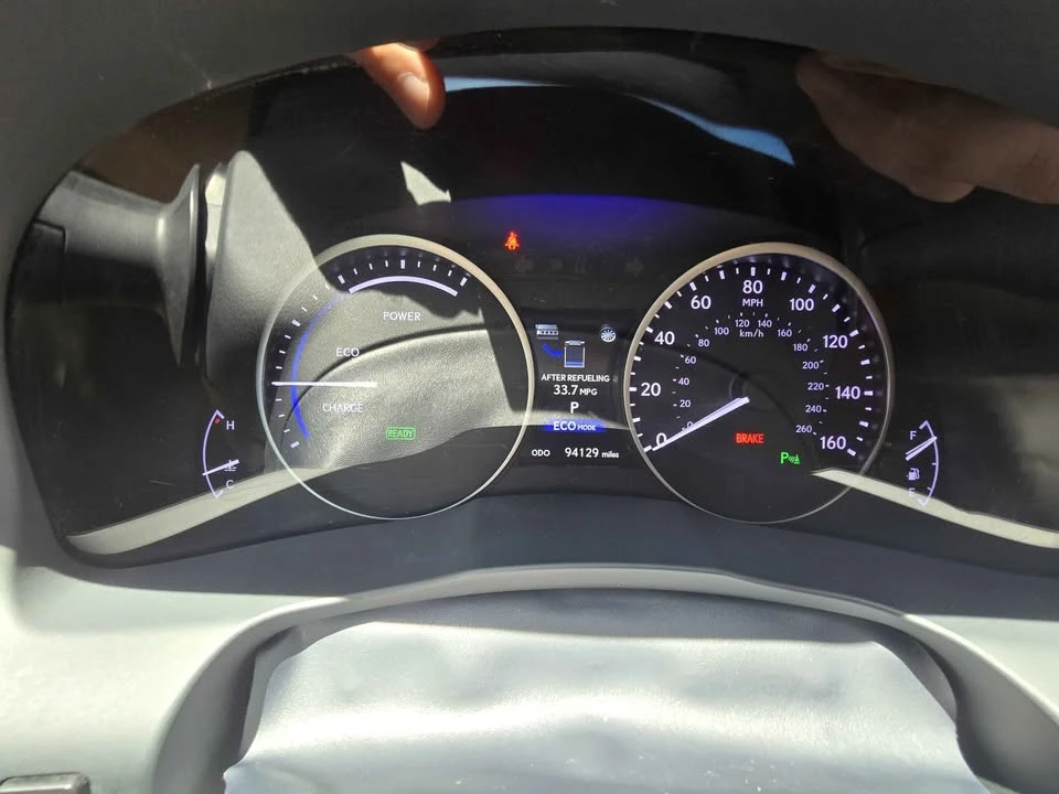 2015 Lexus ES 6th Gen - Image 6 of 17