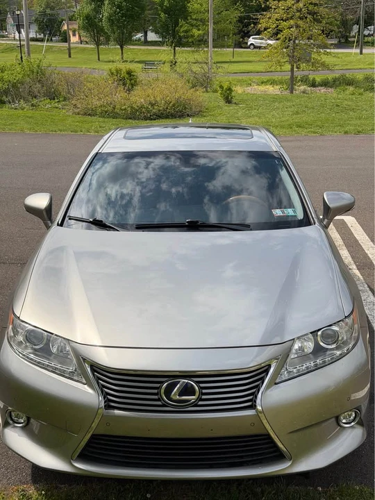 2015 Lexus ES 6th Gen - Image 7 of 13