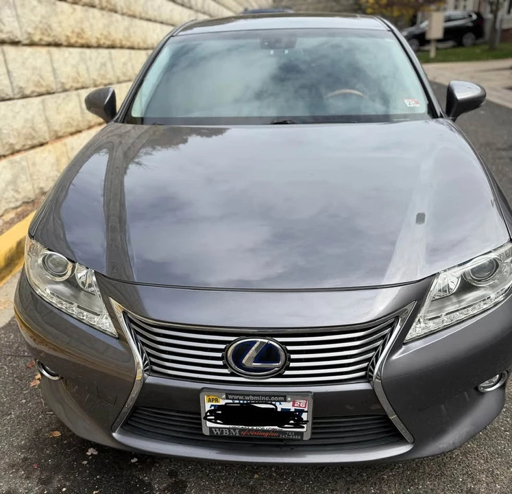 2015 Lexus ES 6th Gen - Image 13 of 14
