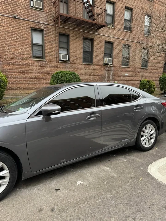 2015 Lexus ES 6th Gen - Image 2 of 4