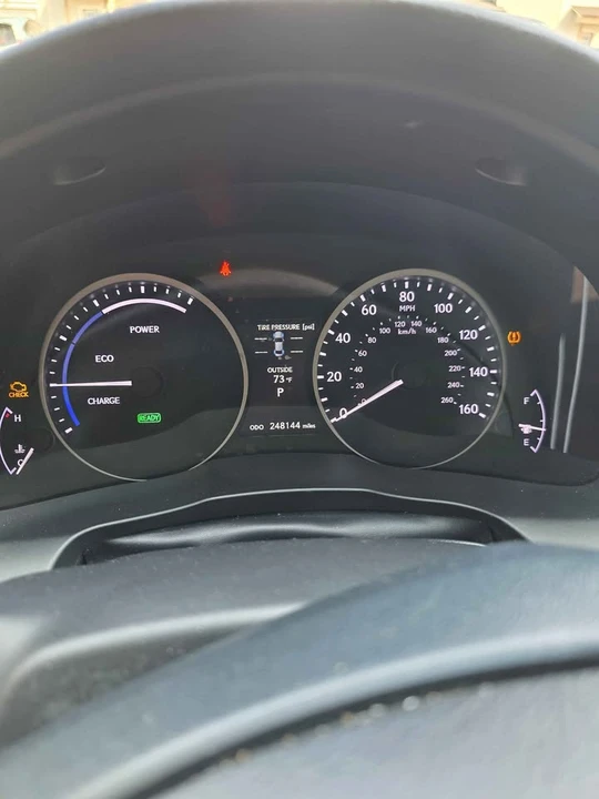 2015 Lexus ES 6th Gen - Image 11 of 16