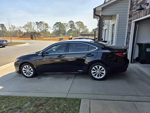 2015 Lexus ES 300h Sedan