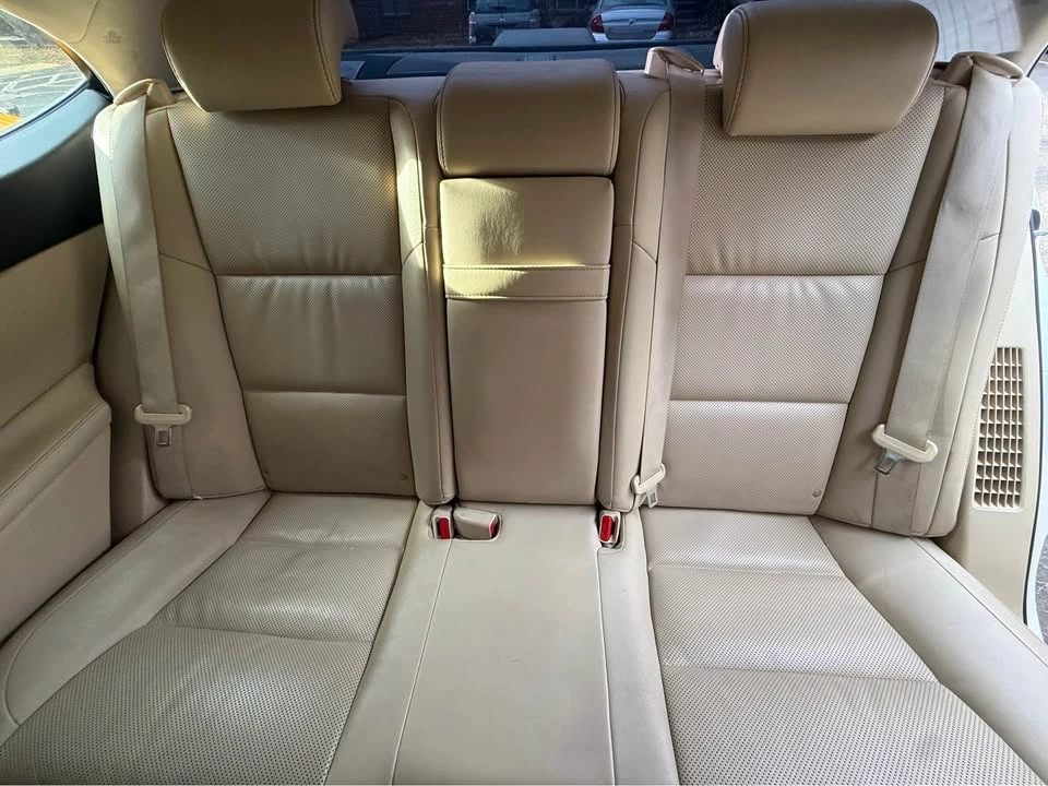2015 Lexus ES 6th Gen - Image 6 of 7