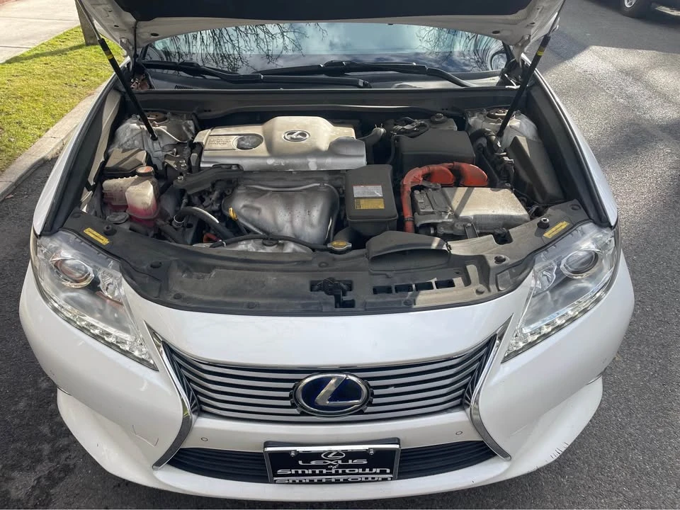 2015 Lexus ES 6th Gen - Image 17 of 20