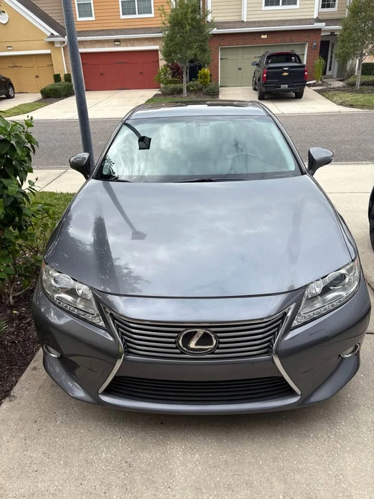 2015 Lexus ES 6th Gen - Image 3 of 8