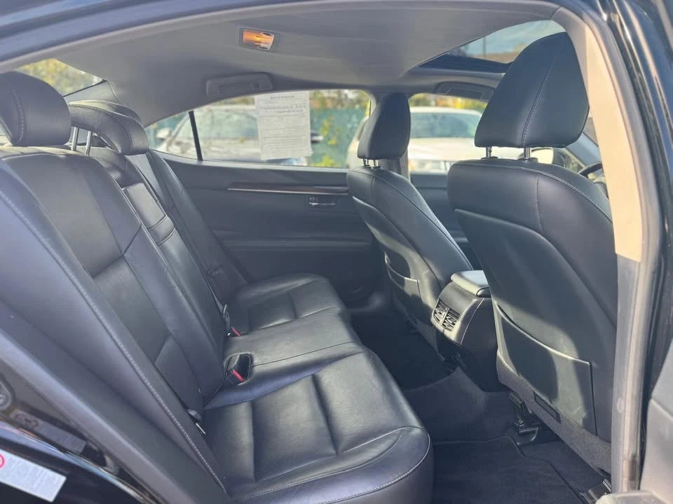 2015 Lexus ES 6th Gen - Image 7 of 11