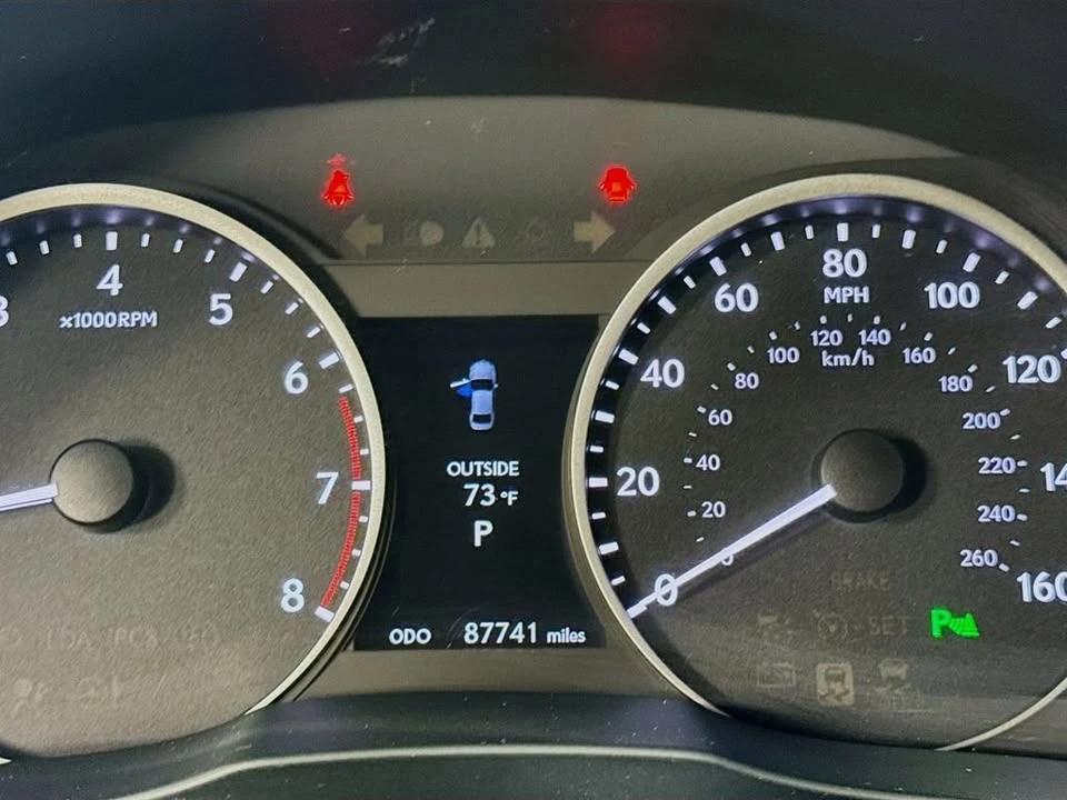 2015 Lexus ES 6th Gen - Image 16 of 19