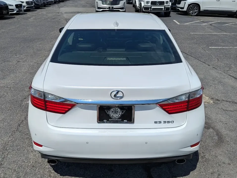 2015 Lexus ES 6th Gen - Image 6 of 18