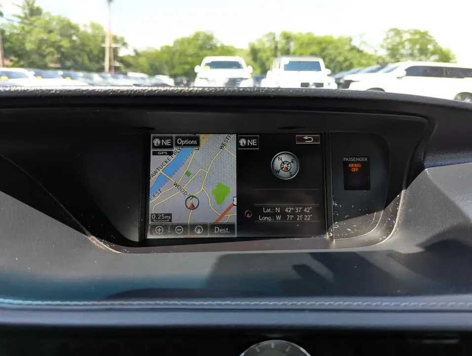 2015 Lexus ES 6th Gen - Image 12 of 18