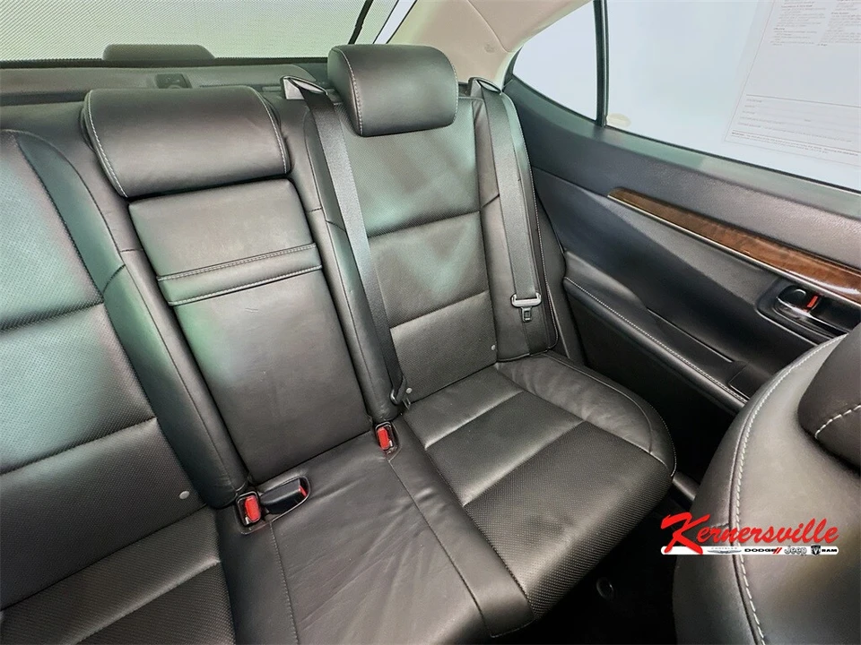 2015 Lexus ES 6th Gen - Image 14 of 21