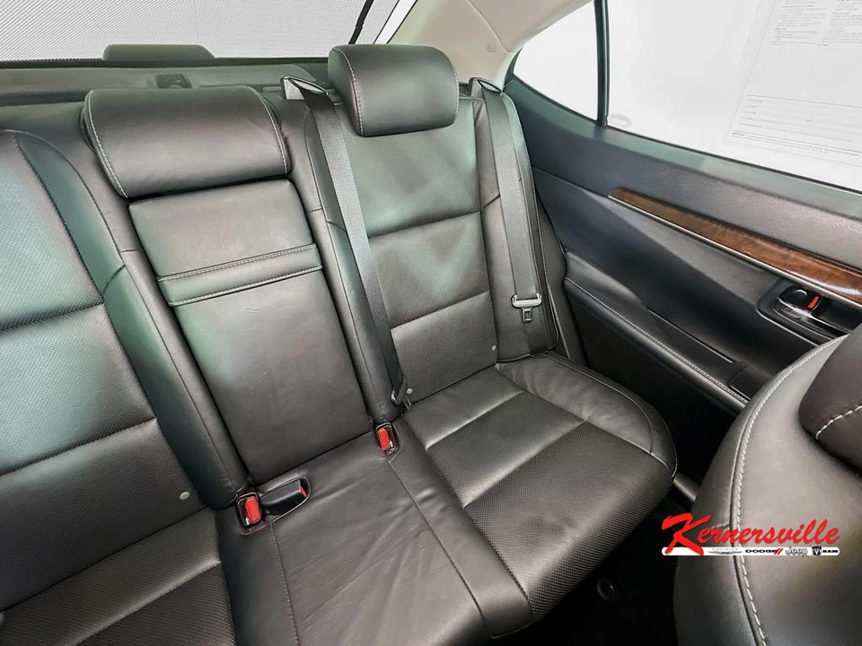 2015 Lexus ES 6th Gen - Image 14 of 21